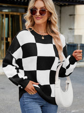 Load image into Gallery viewer, Checkered Round Neck Long Sleeve Sweater