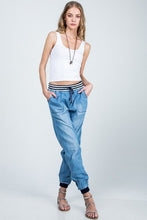 Load image into Gallery viewer, STRIPE BANDED JOGGER PANT