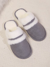 Load image into Gallery viewer, Contrast Faux Fur Round Toe Slippers