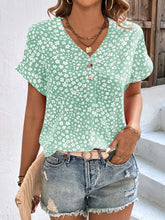 Load image into Gallery viewer, Printed V-Neck Short Sleeve Blouse