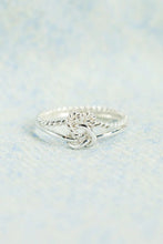 Load image into Gallery viewer, 925 Sterling Silver Knotted Ring