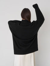 Load image into Gallery viewer, Turtleneck Long Sleeve Sweater