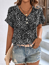 Load image into Gallery viewer, Printed V-Neck Short Sleeve Blouse