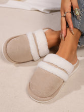 Load image into Gallery viewer, Contrast Faux Fur Round Toe Slippers