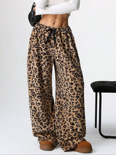 Load image into Gallery viewer, Leopard Wide Leg Plush Pants