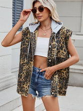 Load image into Gallery viewer, Leopard Buttton Up Denim Vest