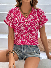 Load image into Gallery viewer, Printed V-Neck Short Sleeve Blouse