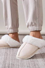 Load image into Gallery viewer, Faux Fur Round Toe Slippers