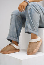 Load image into Gallery viewer, Furry Round Toe Platform Slippers