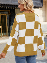 Load image into Gallery viewer, Checkered Round Neck Long Sleeve Sweater
