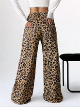 Load image into Gallery viewer, Leopard Wide Leg Plush Pants