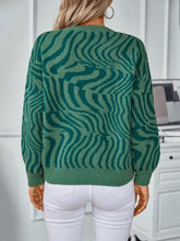 Load image into Gallery viewer, Geometric Round Neck Long Sleeve Sweater