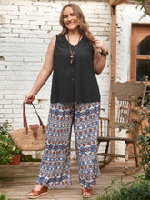 Load image into Gallery viewer, Plus Size V-Neck Tank