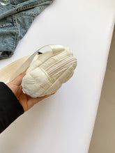 Load image into Gallery viewer, Bubble Texture Adjustable Strap Crossbody Bag