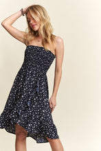 Load image into Gallery viewer, ADORA Smocked Floral Tube Dress with Pockets