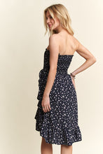 Load image into Gallery viewer, ADORA Smocked Floral Tube Dress with Pockets