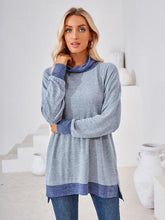 Load image into Gallery viewer, Contrast Mock Neck Long Sleeve T-Shirt
