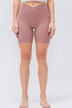 Load image into Gallery viewer, Slim Fit V-Waistband Sports Shorts