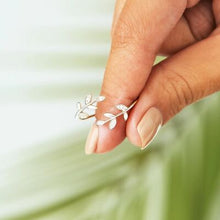 Load image into Gallery viewer, 925 Sterling Silver Zircon Leaf Shape Ring