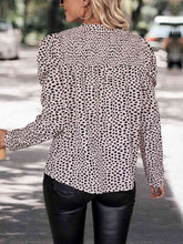 Load image into Gallery viewer, Printed Round Neck Puff Sleeve Blouse
