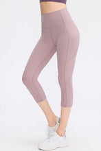 Load image into Gallery viewer, Wide Waistband Cropped Active Leggings with Pockets