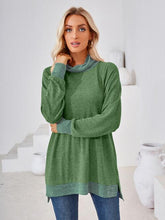 Load image into Gallery viewer, Contrast Mock Neck Long Sleeve T-Shirt