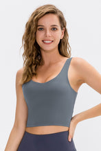Load image into Gallery viewer, Cropped Scoop Neck Active Tank Top
