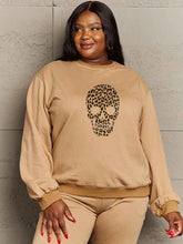 Load image into Gallery viewer, Drop Shoulder Graphic Sweatshirt