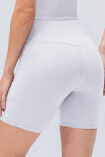 Load image into Gallery viewer, Slim Fit V-Waistband Sports Shorts
