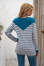 Load image into Gallery viewer, Striped Round Neck Long Sleeve T-Shirt