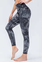 Load image into Gallery viewer, Wide Waistband Slim Fit Active Leggings
