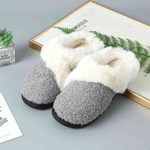 Load image into Gallery viewer, TPR Sole Slippers