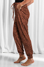 Load image into Gallery viewer, Full Size Leopard Drawstring Pocketed Pants