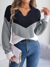 Load image into Gallery viewer, Color Block Dropped Shoulder Sweater
