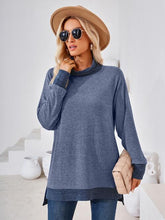Load image into Gallery viewer, Contrast Mock Neck Long Sleeve T-Shirt