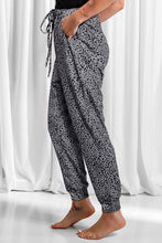 Load image into Gallery viewer, Full Size Leopard Drawstring Pocketed Pants