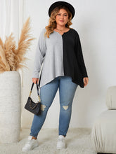 Load image into Gallery viewer, Plus Size Contrast Notched Neck T-Shirt