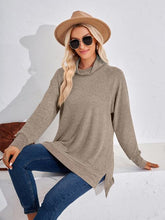 Load image into Gallery viewer, Contrast Mock Neck Long Sleeve T-Shirt