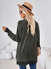 Load image into Gallery viewer, Contrast Mock Neck Long Sleeve T-Shirt