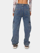 Load image into Gallery viewer, Straight Jeans with Pockets