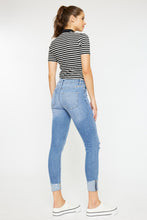 Load image into Gallery viewer, Kancan Distressed Cat's Whiskers Button Fly Jeans