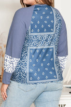 Load image into Gallery viewer, Plus Size V-Neck Printed Raglan Sleeve Blouse