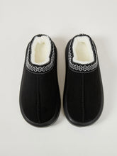 Load image into Gallery viewer, Faux Fur Suede Platform Slippers
