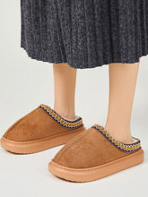 Load image into Gallery viewer, Faux Fur Suede Platform Slippers
