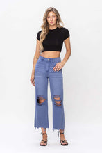 Load image into Gallery viewer, 90&quot;s Vintage Crop Flare Jeans
