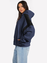 Load image into Gallery viewer, Contrast Dropped Shoulder Long Sleeve Hoodie
