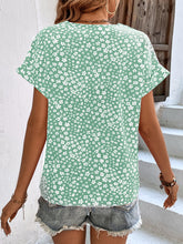 Load image into Gallery viewer, Printed V-Neck Short Sleeve Blouse
