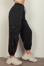 Load image into Gallery viewer, VERY J Elastic Waist Woven Cargo Pants
