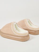 Load image into Gallery viewer, Faux Fur Suede Platform Slippers
