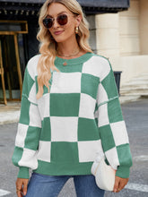 Load image into Gallery viewer, Checkered Round Neck Long Sleeve Sweater
